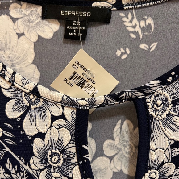 Expresso Navy Blue and White Embossed Floral Design Dress Size 2X - Picture 2 of 7